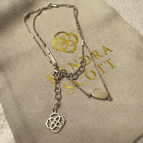 Kendra Scott Jewelry - Kendra Scott Silver Shape Necklace